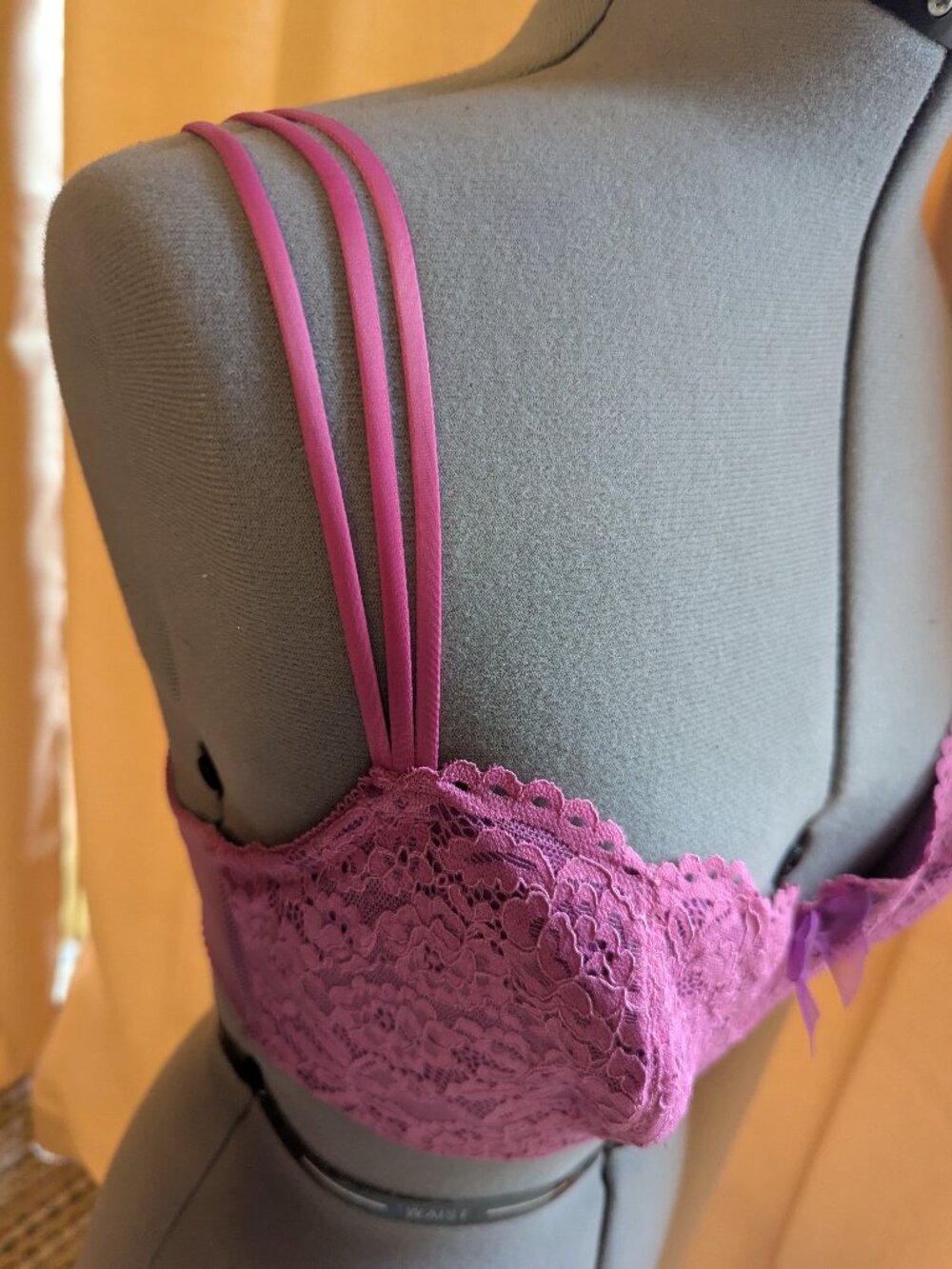 b.tempt'd Pink Ombre Floral Lace Triple-Strap Bra NWT 34DDD